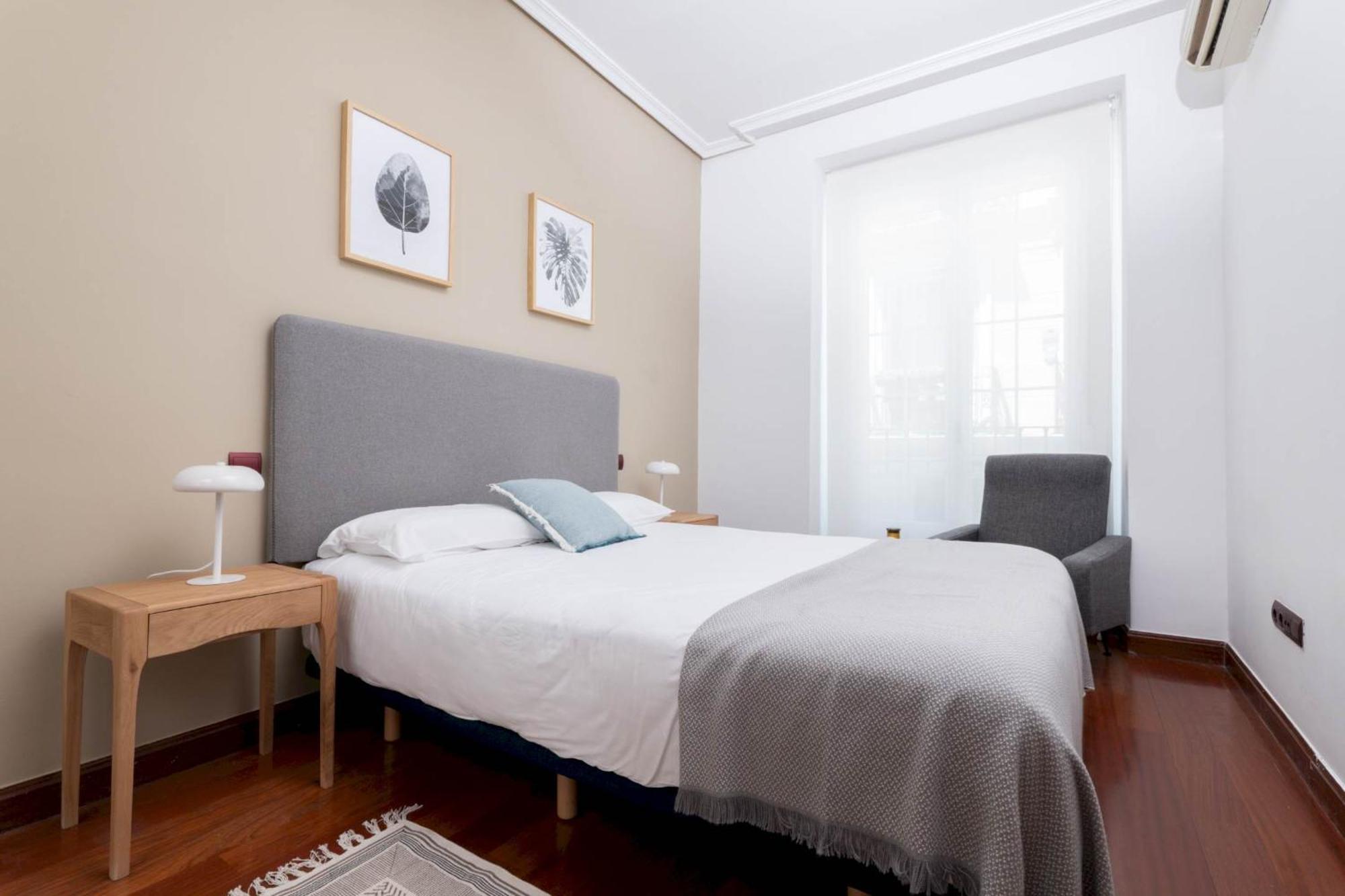 One bedroom apartment in Chueca Madrid Buitenkant foto